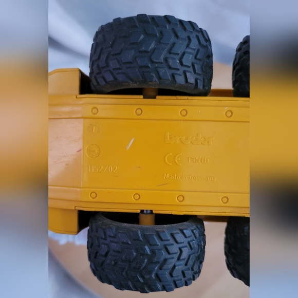 Bruder Caterpillar Skid Steer Loader Toy Figurine - Picture 16 of 16